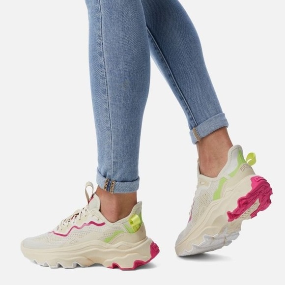 Sorel Kinetic Breakthru Day Lace Sneakers Chalk Fuchsia Fizz 10 Athleisure Indie - Picture 1 of 12